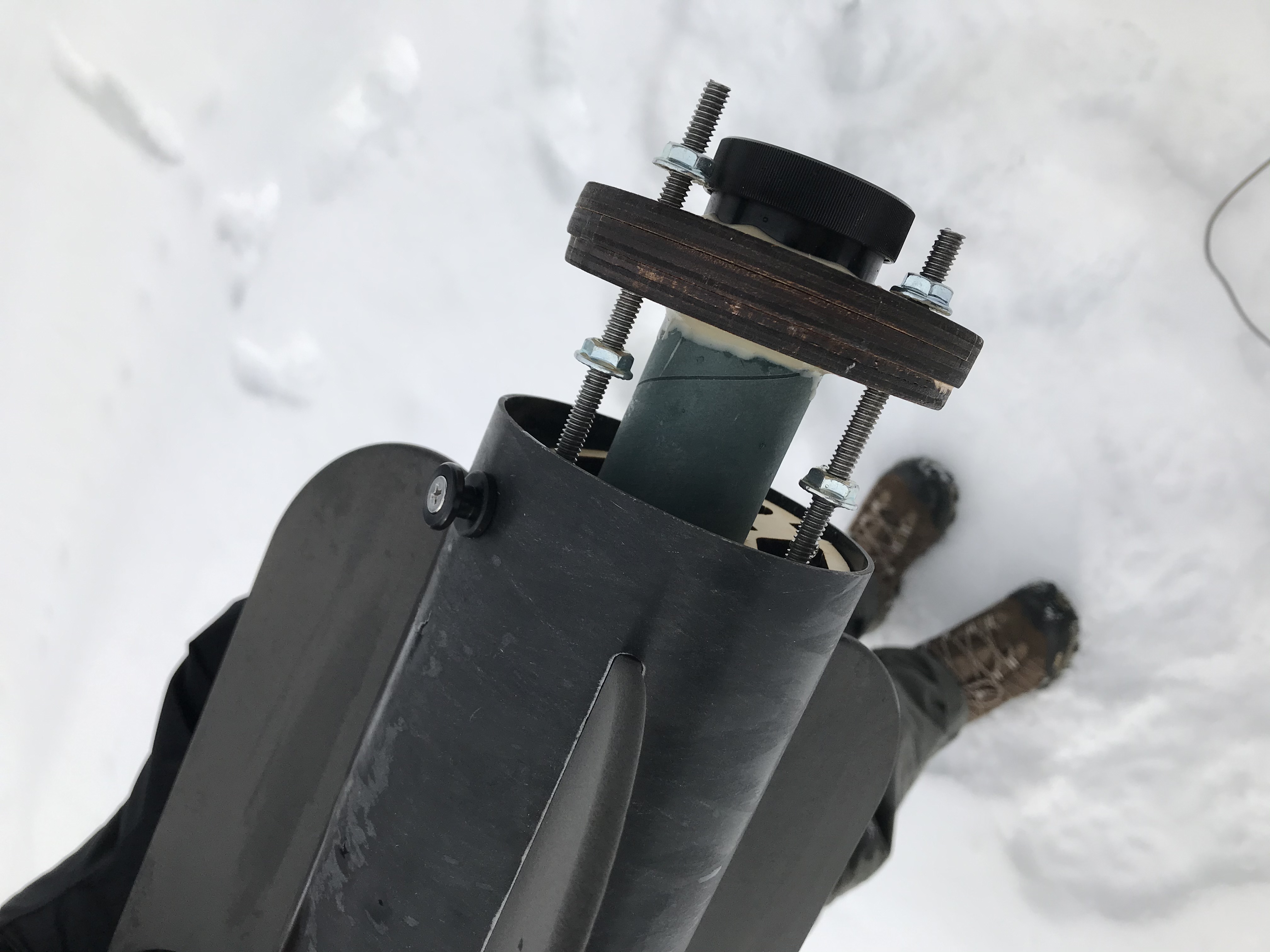 Fin can retaining ring failure 1